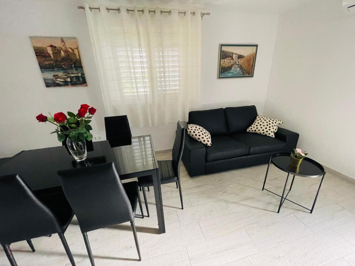 Apartment Paulina Trogir Exterior photo