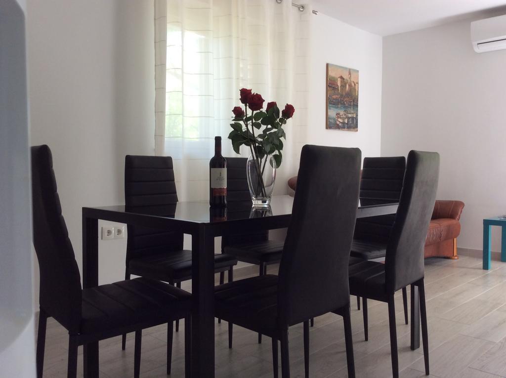Apartment Paulina Trogir Exterior photo
